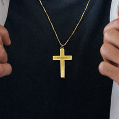 מתנה לגבר- תכשיט נוצרי- צלב עם חריטה- cross with engraving