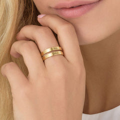 טבעת עם שמות בציפוי זהב 18K - שתי חריטות