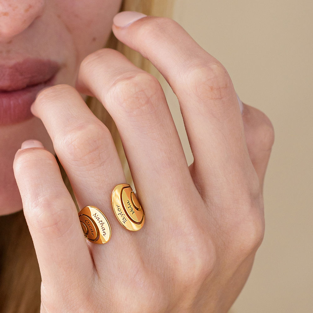 טבעת האג עם שמות מכסף בציפוי זהב 18K